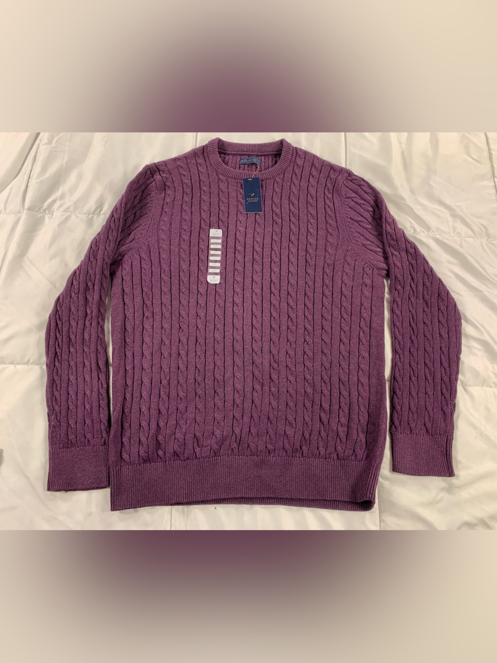 New with tags DENVER HAYES knit sweater mens size L